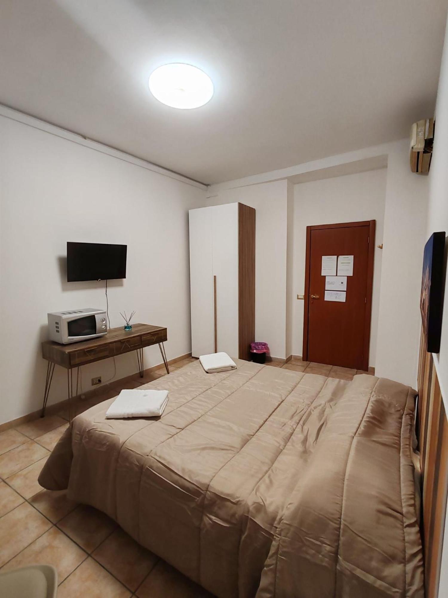 B&B Piazza Ragusa โรม ภายนอก รูปภาพ