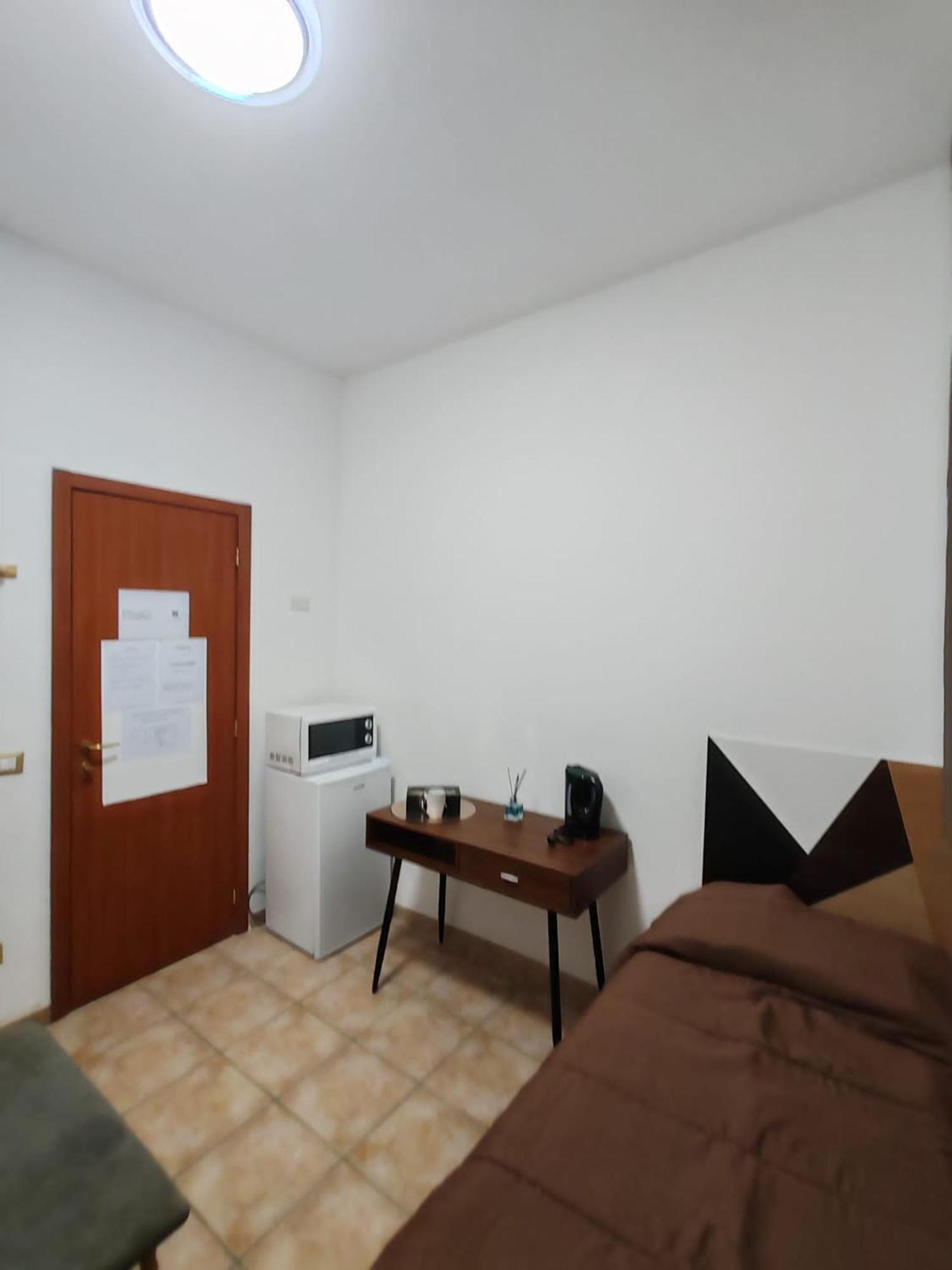 B&B Piazza Ragusa โรม ภายนอก รูปภาพ