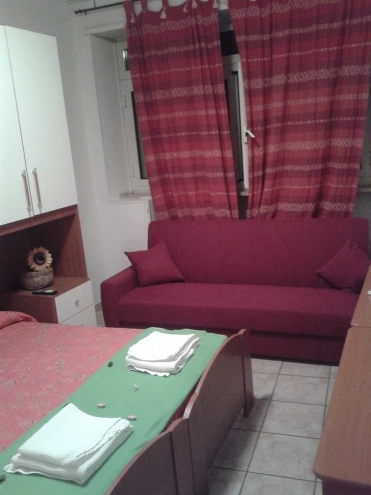 B&B Piazza Ragusa โรม ภายนอก รูปภาพ